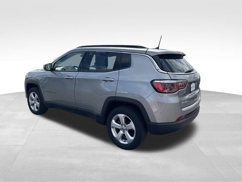 Used 2020 Jeep Compass Latitude image 3