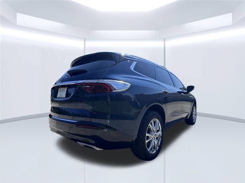 Used 2023 Buick Enclave Essence w/ Experience Buick Package FWD image 5