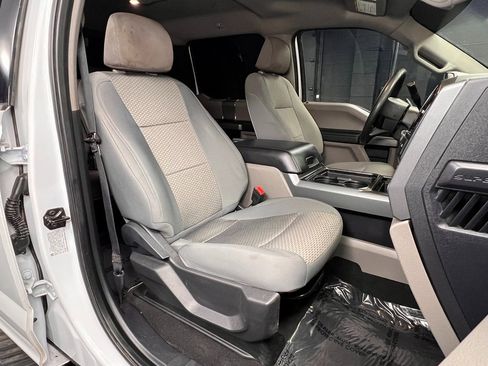 Used 2022 Ford F350 XLT w/ XLT Premium Package image 4