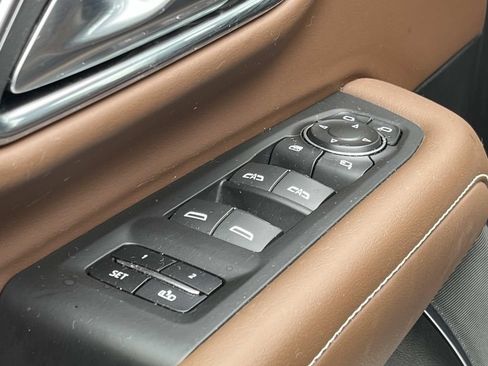 Used 2023 Chevrolet Tahoe High Country AWD/4WD image 26