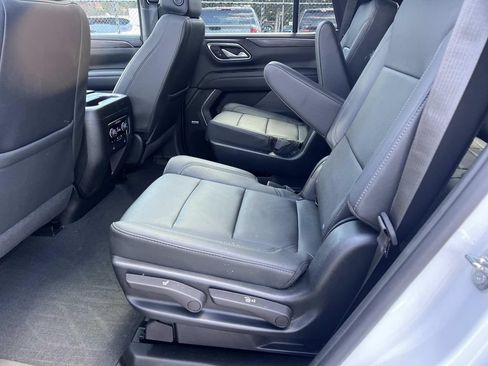 Used 2023 Chevrolet Tahoe Z71 w/ Luxury Package AWD/4WD image 11
