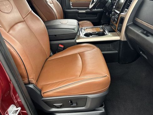 Used 2017 RAM 3500 Laramie Longhorn image 28