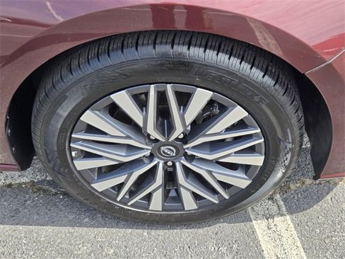 Used 2025 Nissan Altima 2.5 SV image 20