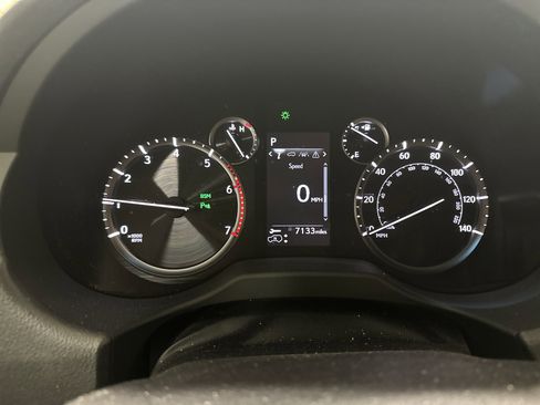 Certified 2021 Lexus GX 460 Luxury w/ Accessory Package image 21