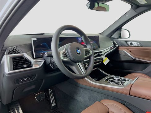 New 2026 BMW X5 M60i w/ Executive Package image 10