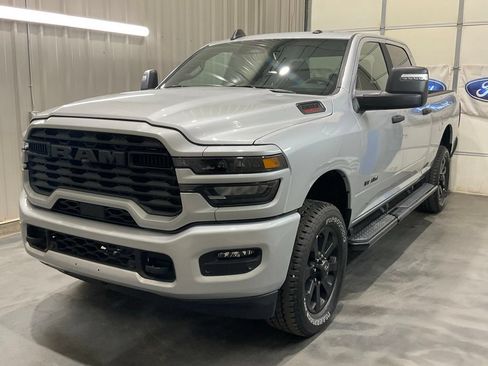 Used 2026 RAM 2500 Big Horn AWD/4WD image 4