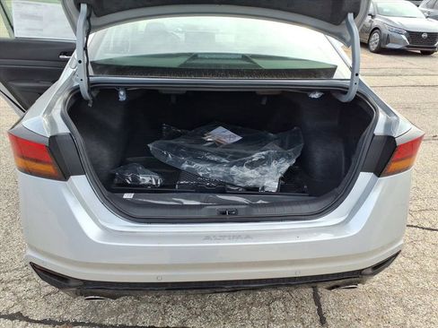 New 2025 Nissan Altima 2.5 SR image 33