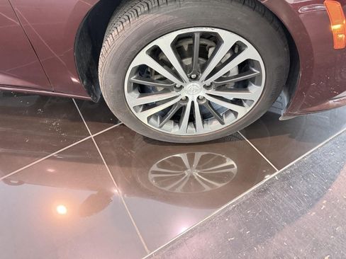 Used 2018 Buick Regal Essence w/ Driver Confidence Package #1 FWD image 43