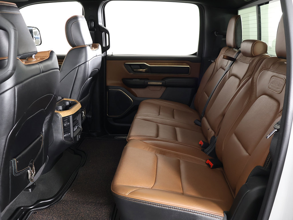 Used 2023 RAM 1500 Limited w/ Body-Colour Bumper Group AWD/4WD image 34