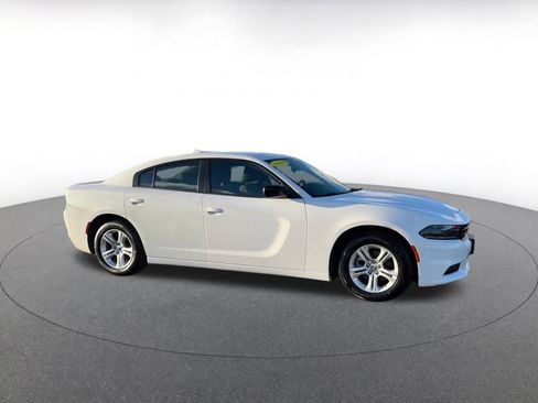 Used 2023 Dodge Charger SXT image 2