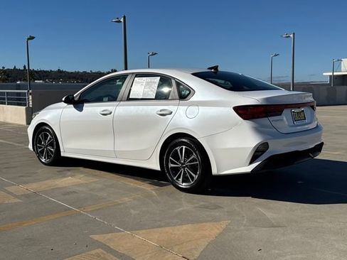 Used 2024 Kia Forte LXS image 5