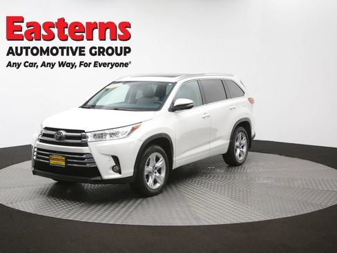 Used 2017 Toyota Highlander Limited Platinum AWD/4WD image 61