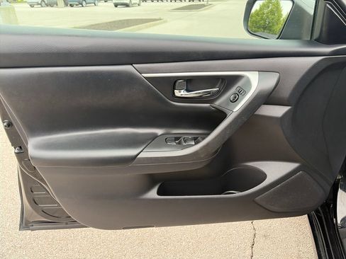 Used 2016 Nissan Altima 2.5 S w/ Power Driver Seat Package FWD image 13