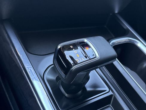 Used 2024 Chevrolet Silverado 1500 LTZ w/ LTZ Premium Package image 15