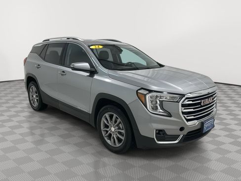 Used 2024 GMC Terrain SLT image 7
