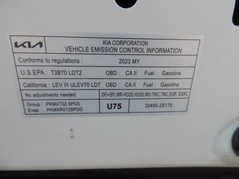 Used 2023 Kia Sportage EX image 15