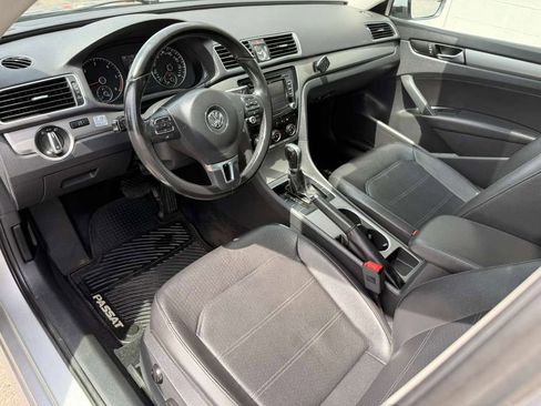 Used 2014 Volkswagen Passat TDI SE FWD image 16