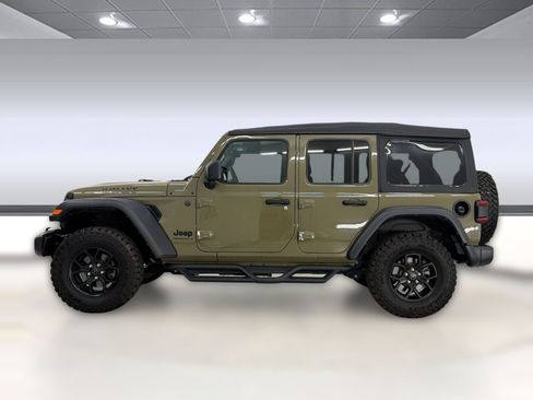 Used 2025 Jeep Wrangler Unlimited Sport AWD/4WD image 2