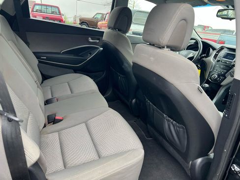 Used 2016 Hyundai Santa Fe SE image 15