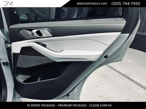 Used 2024 BMW X5 xDrive50e w/ M Sport Package AWD/4WD image 28