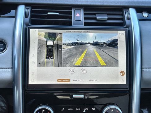 Certified 2025 Land Rover Discovery S image 26