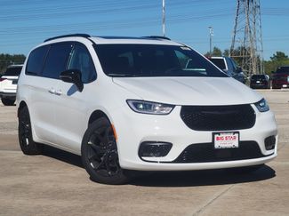 New 2026 Chrysler Pacifica Limited w/ S Appearance Package video 2