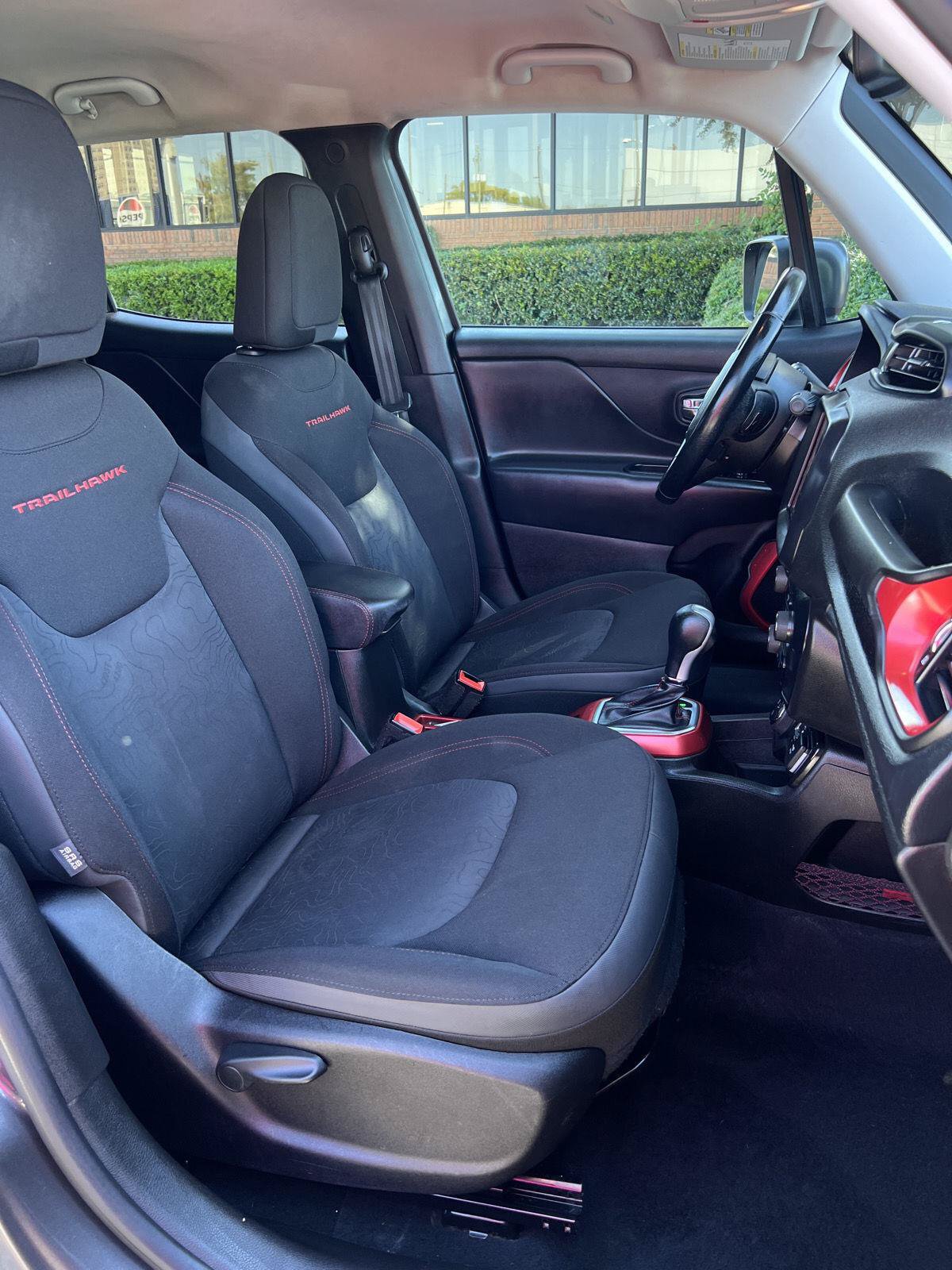 Used 2021 Jeep Renegade Trailhawk AWD/4WD image 41