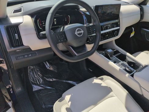 New 2026 Nissan Pathfinder SL AWD/4WD image 2