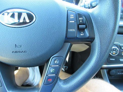 Used 2013 Kia Optima LX FWD image 25