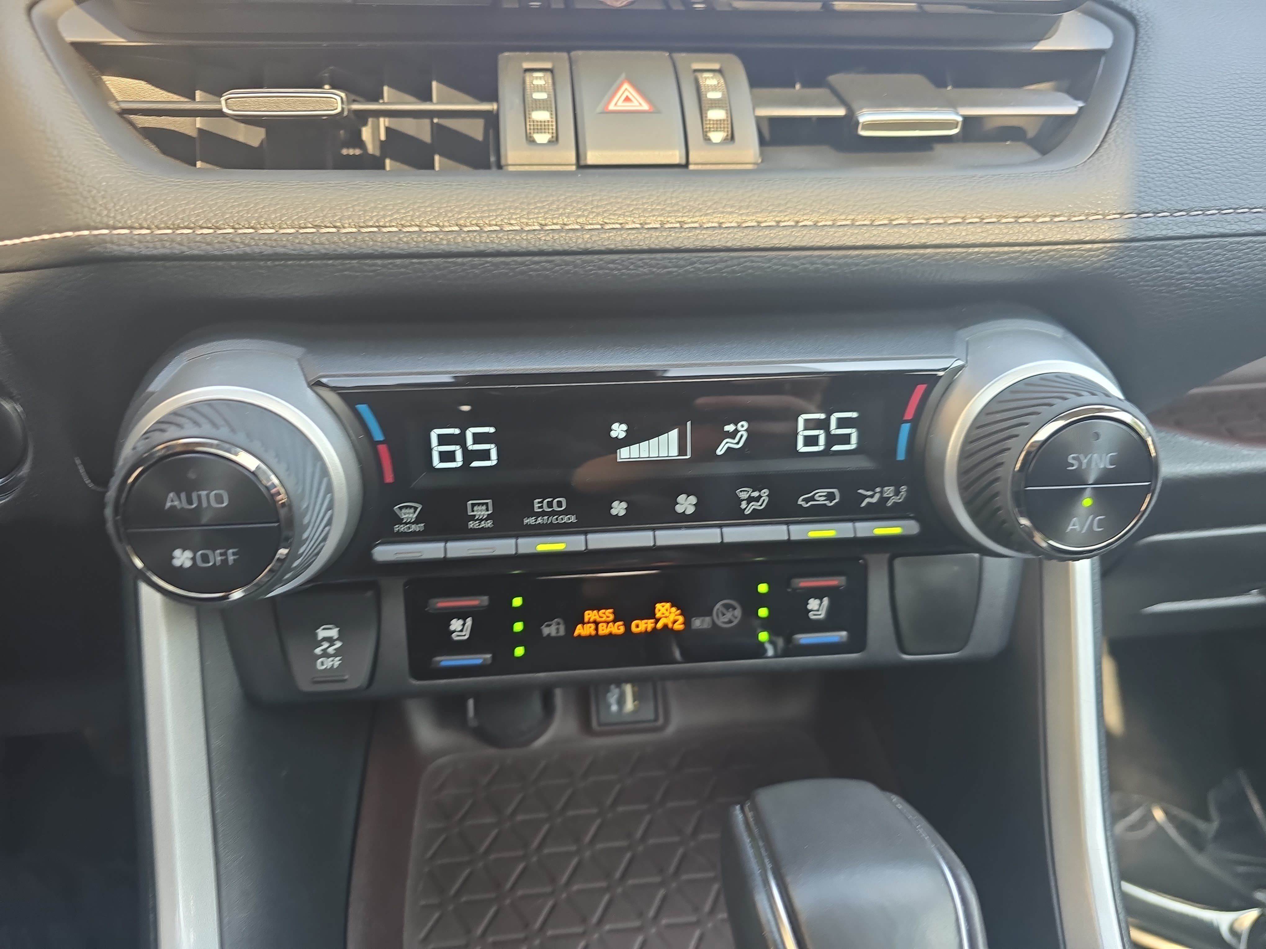 Used 2023 Toyota RAV4 Limited FWD image 24