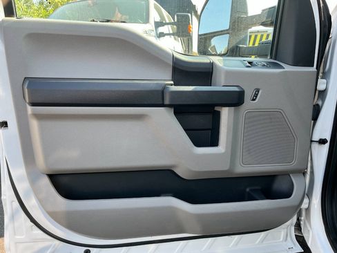 Used 2021 Ford F550 2WD Regular Cab Super Duty w/ Power Equipment Group image 19