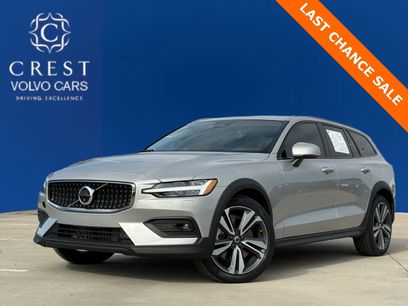 Certified 2025 Volvo V60 B5 Cross Country Plus