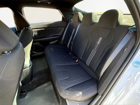 Certified 2025 Hyundai Elantra Sport image 26