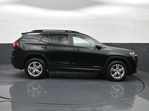 Certified 2023 GMC Terrain SLE w/ Driver Convenience Package AWD/4WD image 6