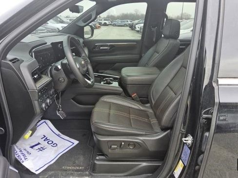 Used 2025 Chevrolet Tahoe High Country image 5