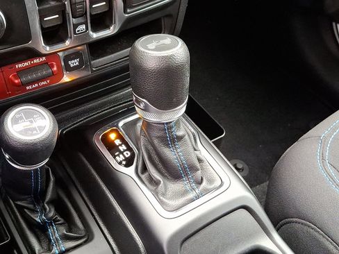 Used 2022 Jeep Wrangler Unlimited Rubicon 4xe w/ Steel Bumper Group image 14