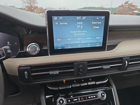 Certified 2021 Lincoln Corsair Reserve image 19