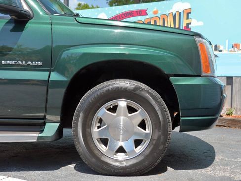 Used 2002 Cadillac Escalade AWD image 33