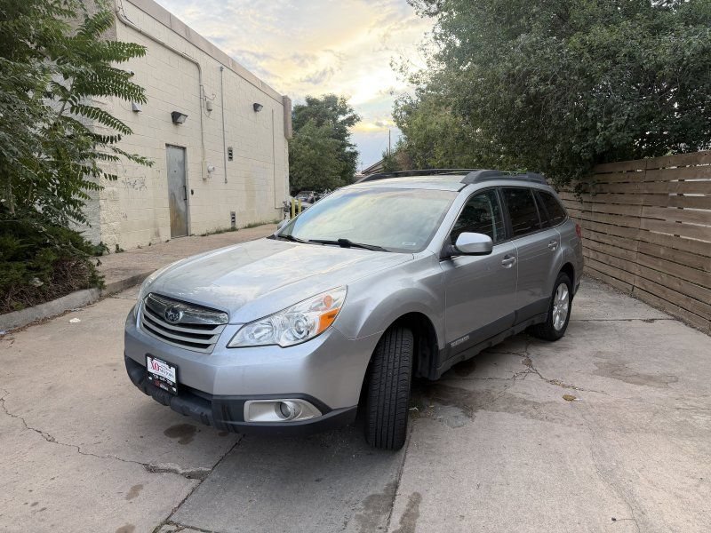 Used 2012 Subaru Outback 2.5i Premium w/ All-Weather Pkg AWD/4WD image 7