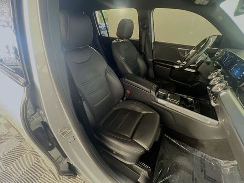 Used 2021 Mercedes-Benz GLB 35 AMG 4MATIC image 30