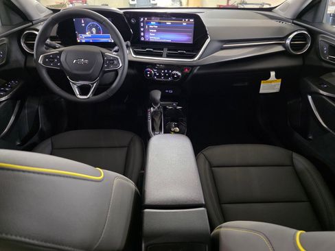 New 2026 Chevrolet Trax ACTIV w/ Sunroof Package image 18