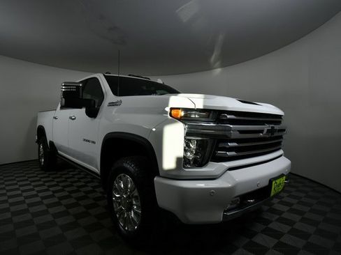 Used 2022 Chevrolet Silverado 3500 High Country w/ Technology Package image 8