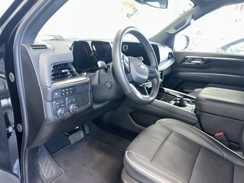 Certified 2025 Chevrolet Tahoe Premier AWD/4WD image 7