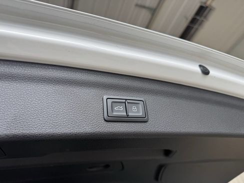 Used 2023 Audi Q3 2.0T Premium image 16