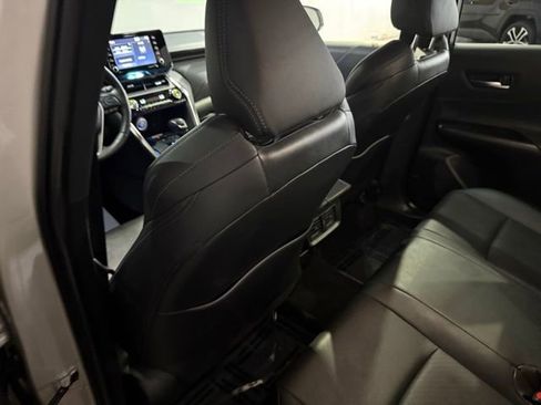 Used 2021 Toyota Venza XLE w/ Softex Package AWD/4WD image 30