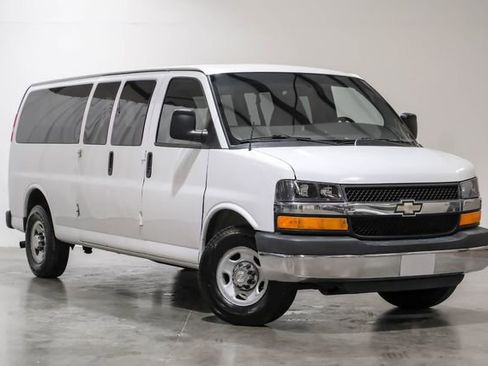Used 2012 Chevrolet Express 3500 LT w/ LT Preferred Equipment Group image 9