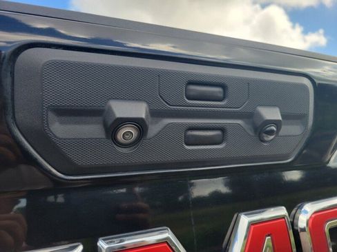 Used 2021 GMC Sierra 2500 Denali w/ Denali Ultimate Package AWD/4WD image 7