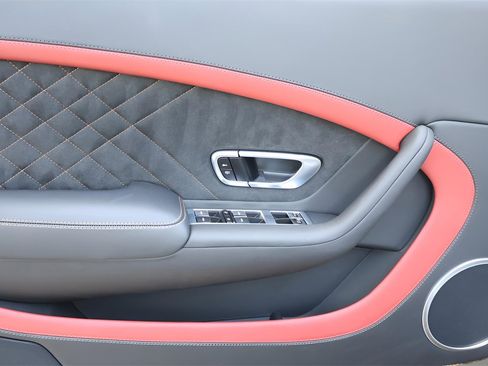 Certified 2018 Bentley Continental GT Supersports image 14