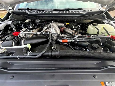 New 2026 Ford F250 Lariat w/ Black Appearance Package AWD/4WD image 16