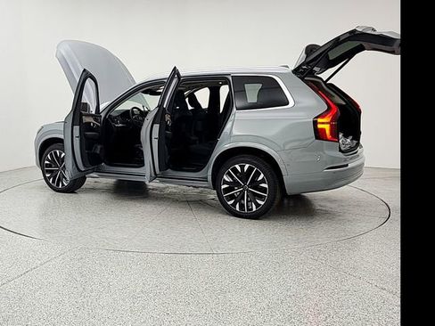 New 2026 Volvo XC90 B6 Plus w/ Protection Package image 12